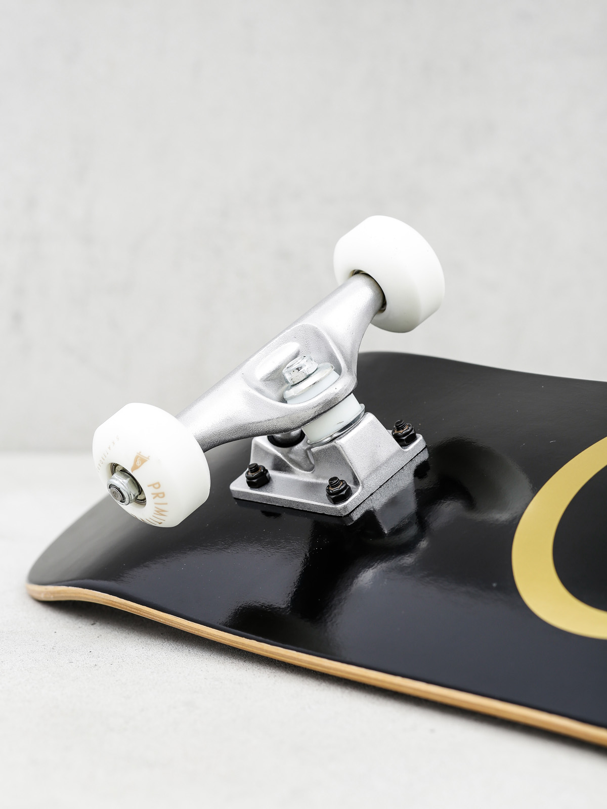 Deskorolka Primitive Classic P (black/gold)