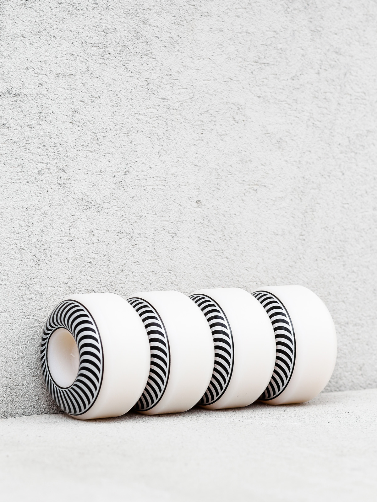 Kółka Spitfire Classic (white/silver)