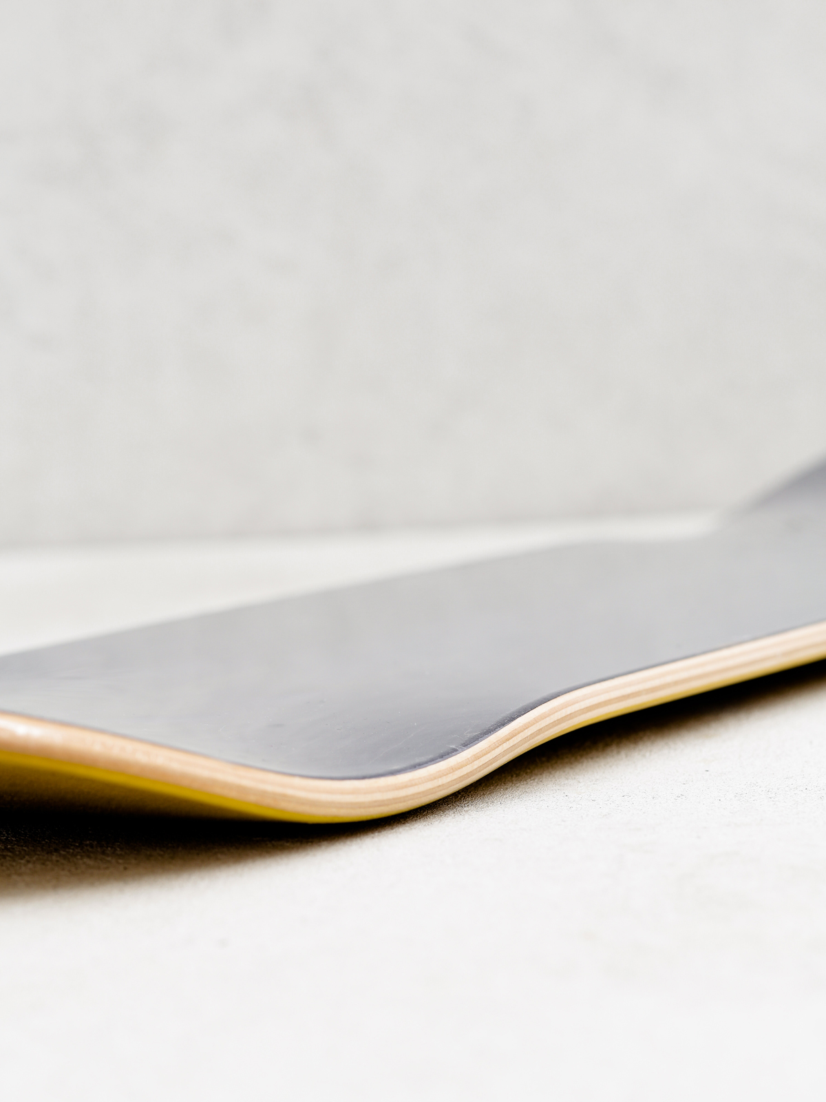 Deck Youth Skateboards Triangle Logo (yellow)