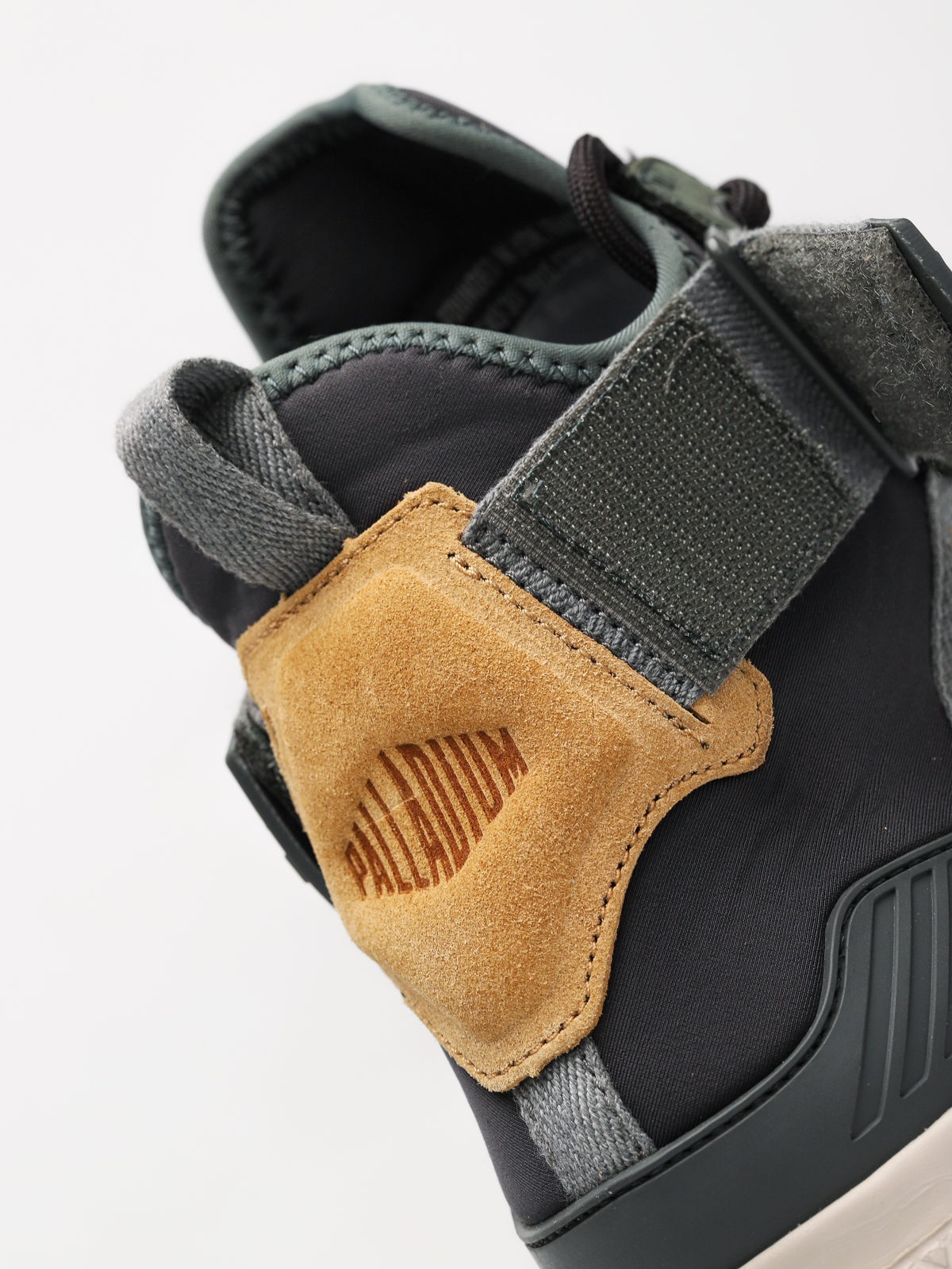 Buty Palladium Ax_Eon Army Runner Mid (urban chic/anthrct/amb gd)