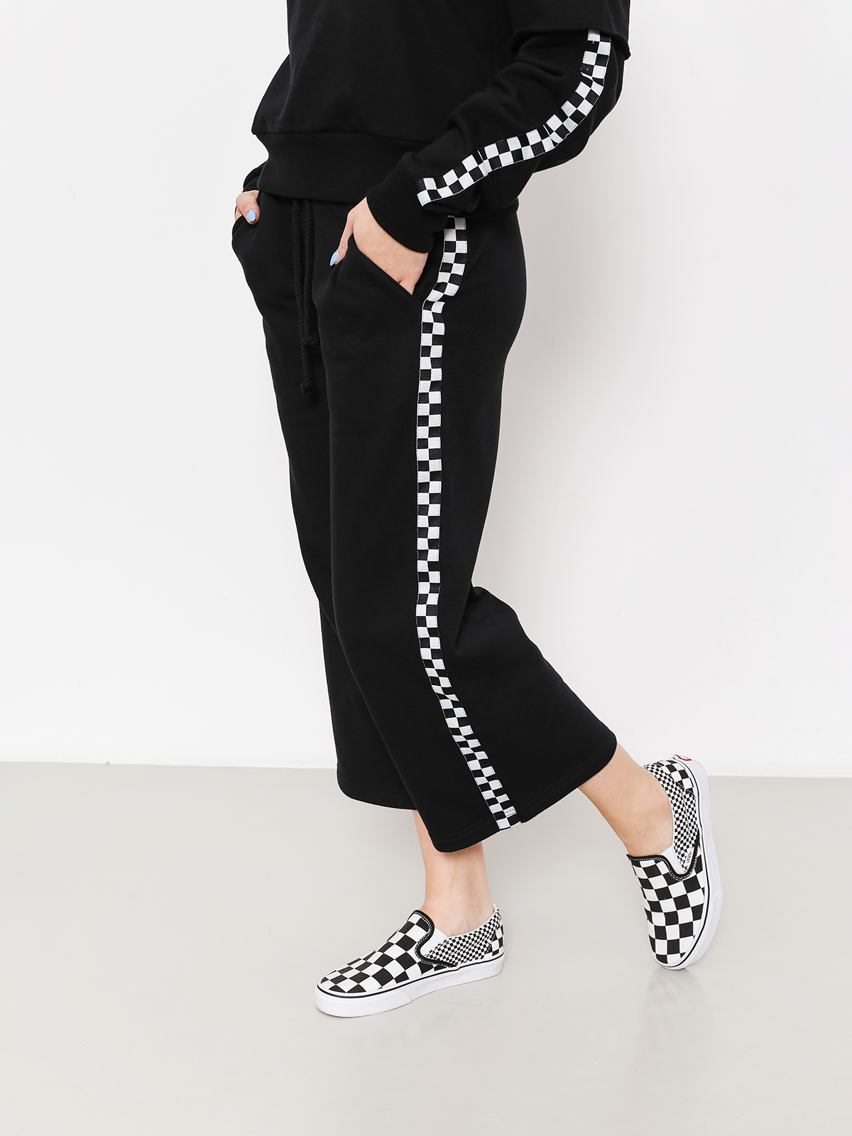 Spodnie Vans Chromo Sweatpant Wmn (black)