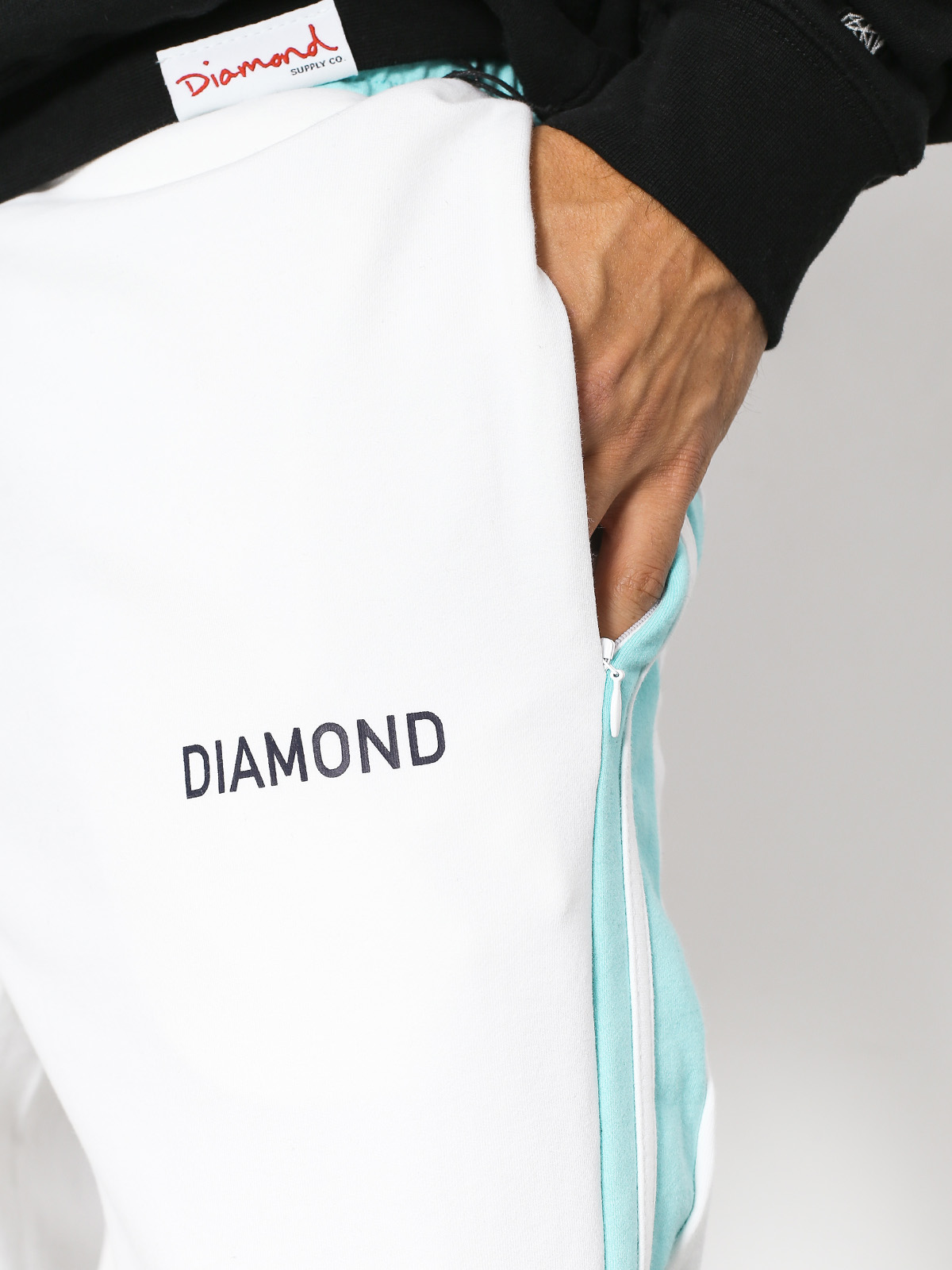 Spodnie Diamond Supply Co. Cherry Park Warm Up Drs (white)