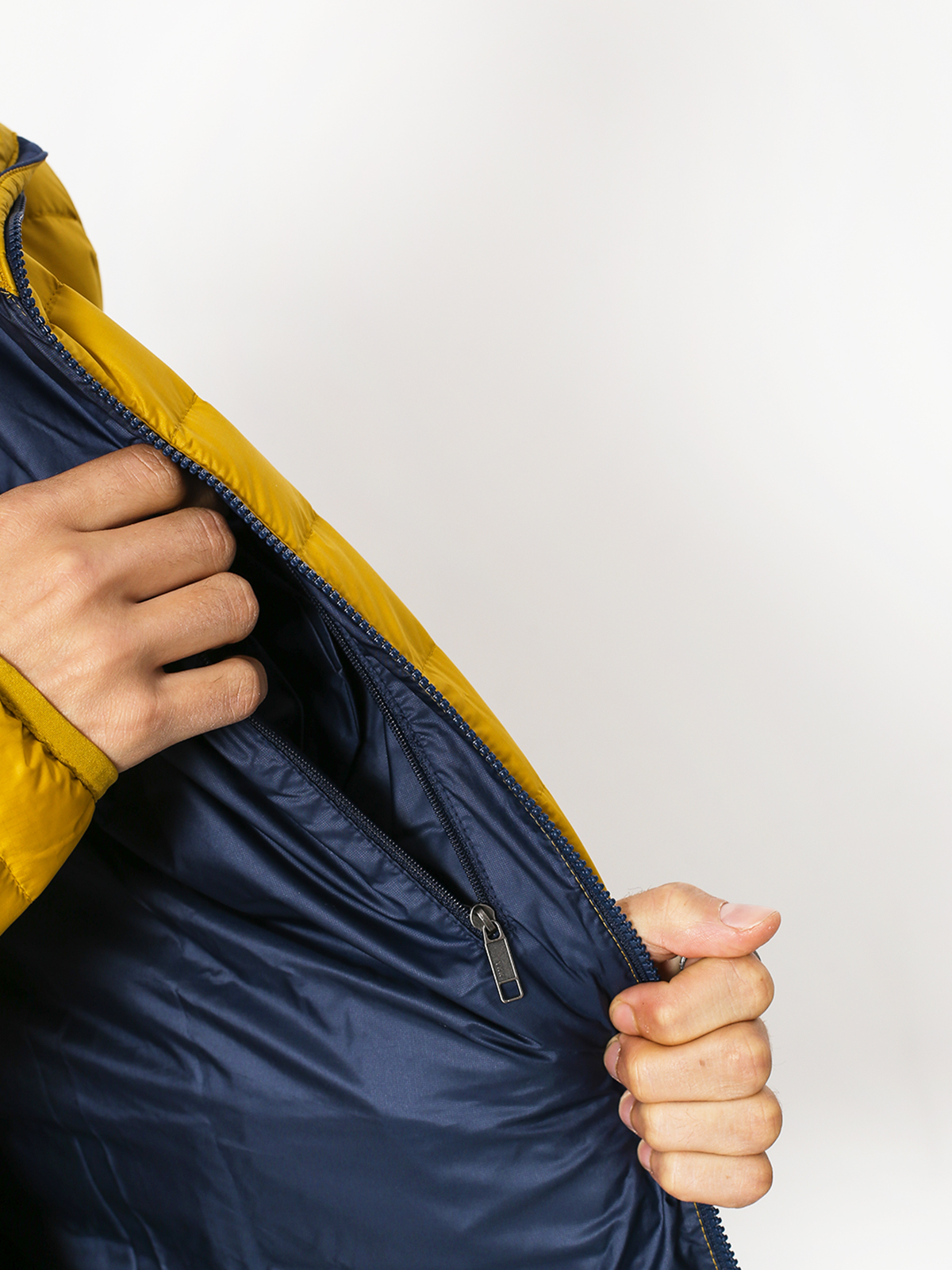 Kurtka Patagonia Down Sweater (textile green)