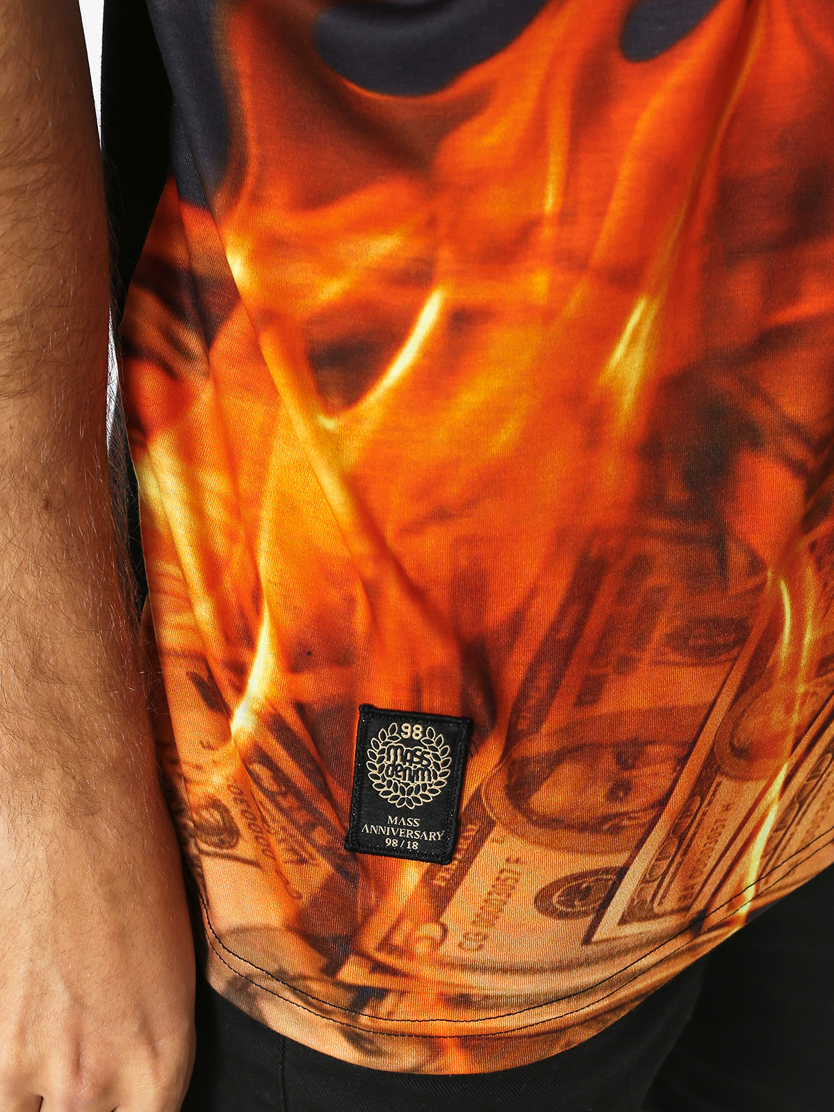 T-shirt MassDnm Burn Babylon (black)