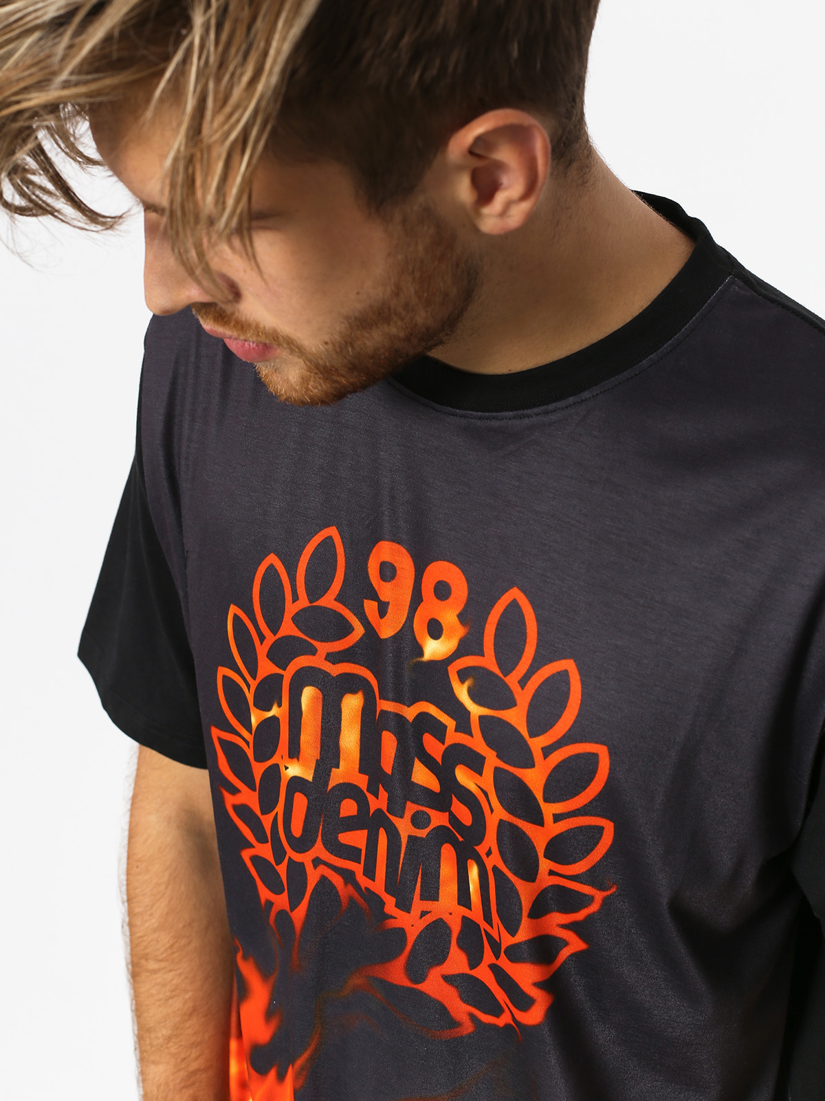 T-shirt MassDnm Burn Babylon (black)