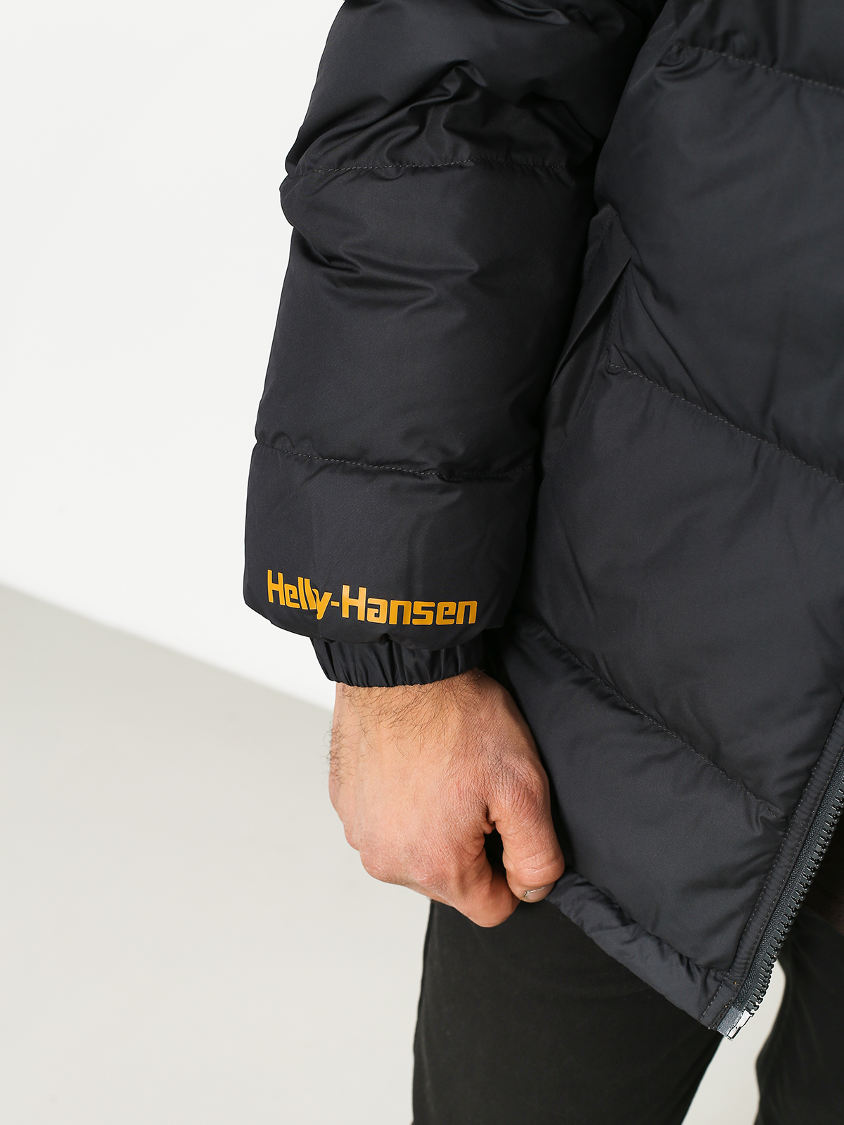 Kurtka Helly Hansen Reversible Down Jacket (ebony)