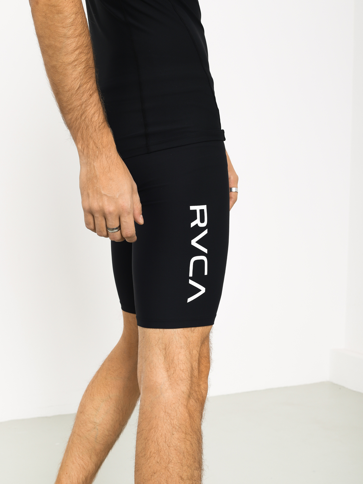 Szorty RVCA Va Compression (black)