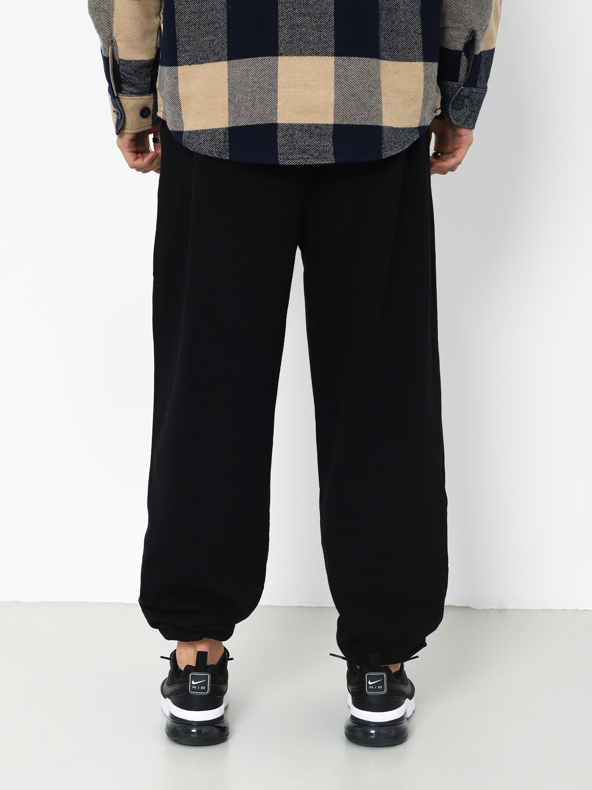 Spodnie Brixton Proxy Sweatpant (black/white)