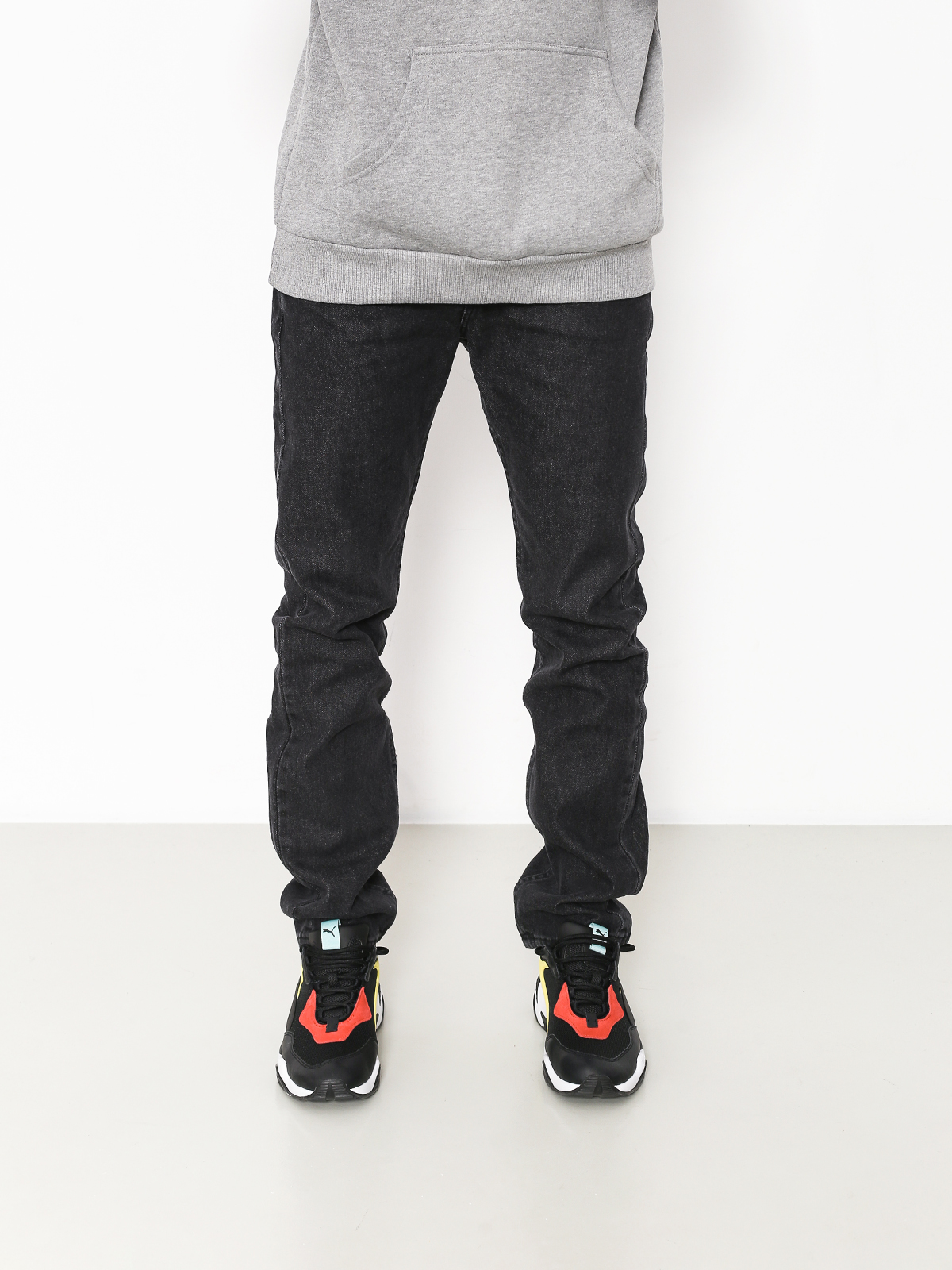 Spodnie MassDnm Classics Jeans Straight Fit (black rinse)