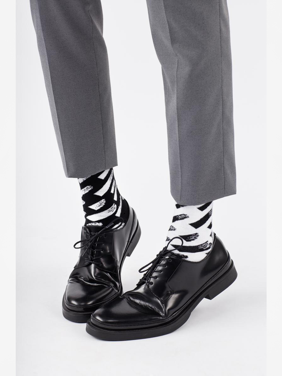 Skarpetki Many Mornings Brush Strokes (black/white)