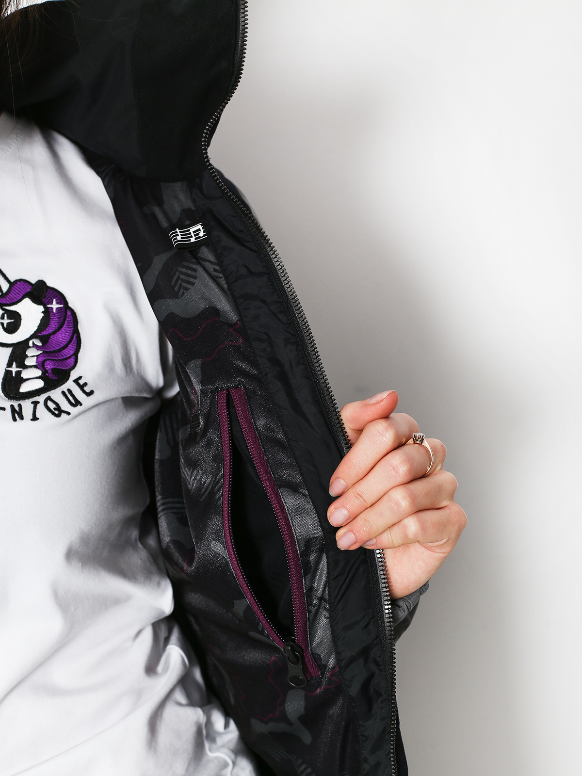 Damska Kurtka snowboardowa Volcom Elias Puff Down (blk)